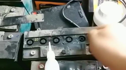 電動車充電超過12小時不轉(zhuǎn)綠燈,電瓶嚴(yán)重發(fā)熱,專業(yè)老師傅教你這樣做